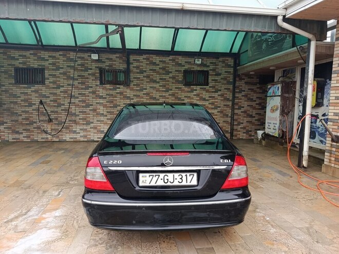 Mercedes E 220-9