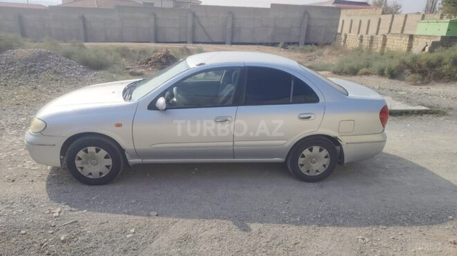 Nissan Sunny-4