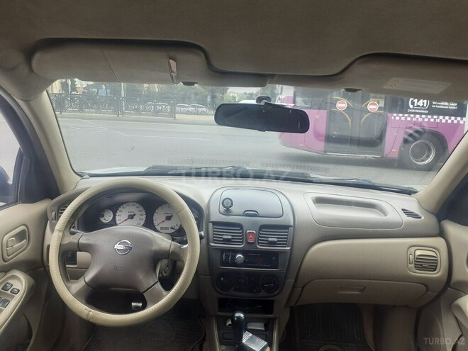 Nissan Sunny-6