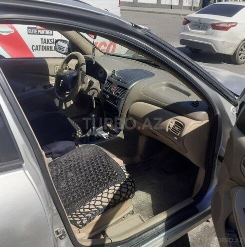 Nissan Sunny-7