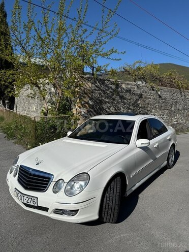 Mercedes E 240-6