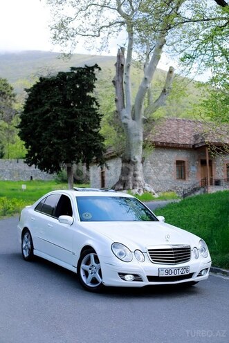 Mercedes E 240-5
