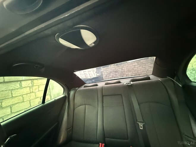 Mercedes E 240-12