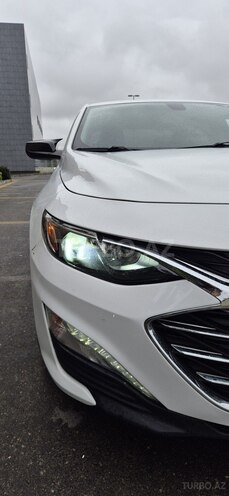 Chevrolet Malibu-9