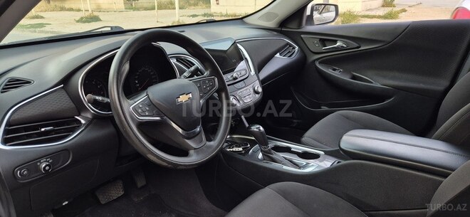 Chevrolet Malibu-12
