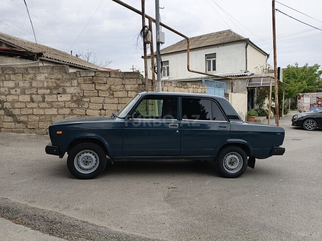 LADA (VAZ) 2107-2