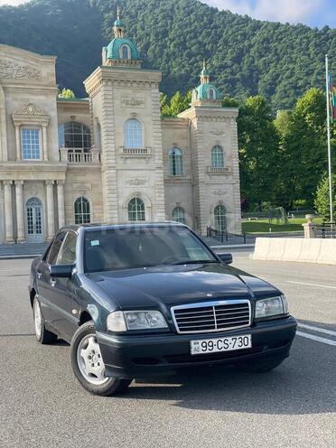 Mercedes C 200-2