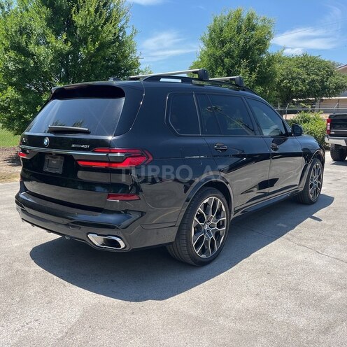 BMW X7-4