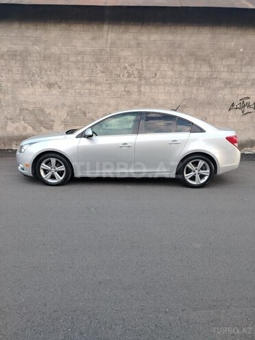 Chevrolet Cruze-2