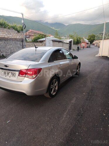 Chevrolet Cruze-4