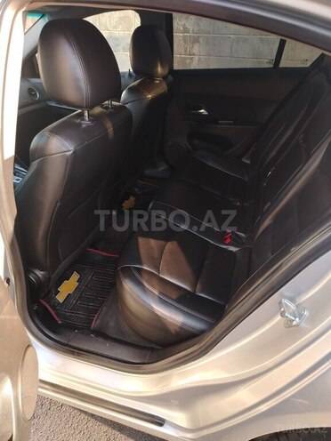 Chevrolet Cruze-7