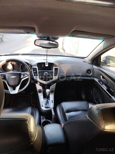 Chevrolet Cruze-8