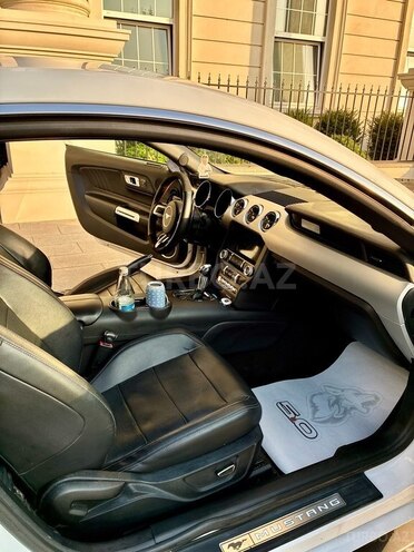 Ford Mustang-7