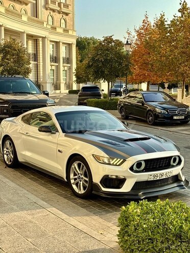 Ford Mustang-11