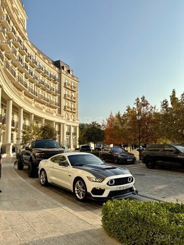 Ford Mustang-13