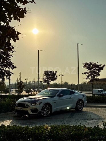 Ford Mustang-10
