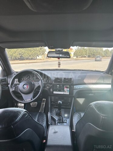 BMW 528-8