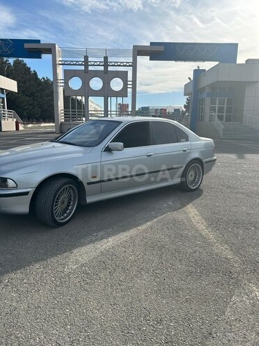 BMW 528-3