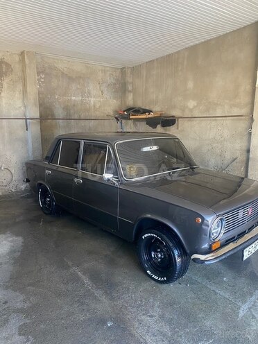 LADA (VAZ) 21011-16