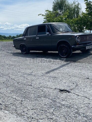 LADA (VAZ) 21011-15