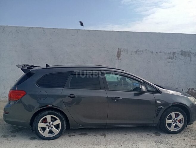 Opel Astra-10