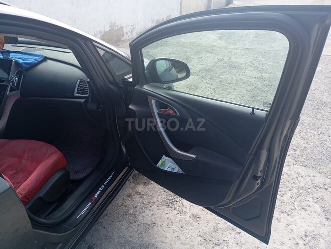 Opel Astra-11