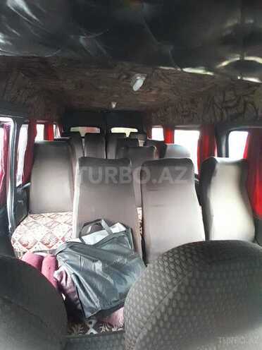 Ford Transit-7