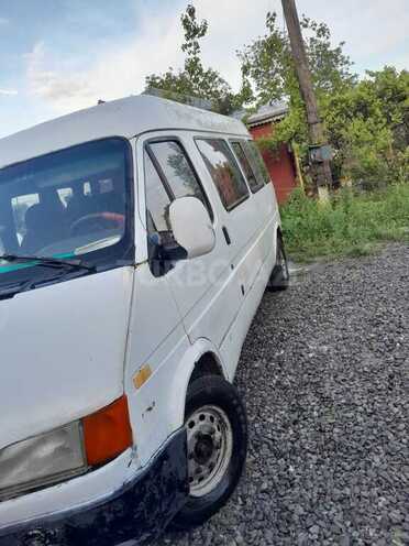 Ford Transit-9