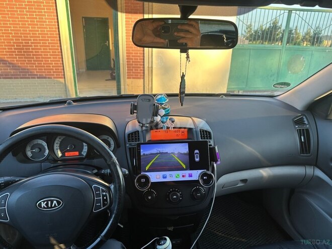 Kia Ceed-9
