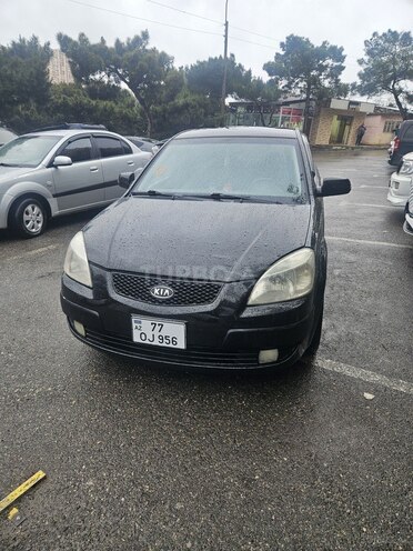 Kia Rio-1