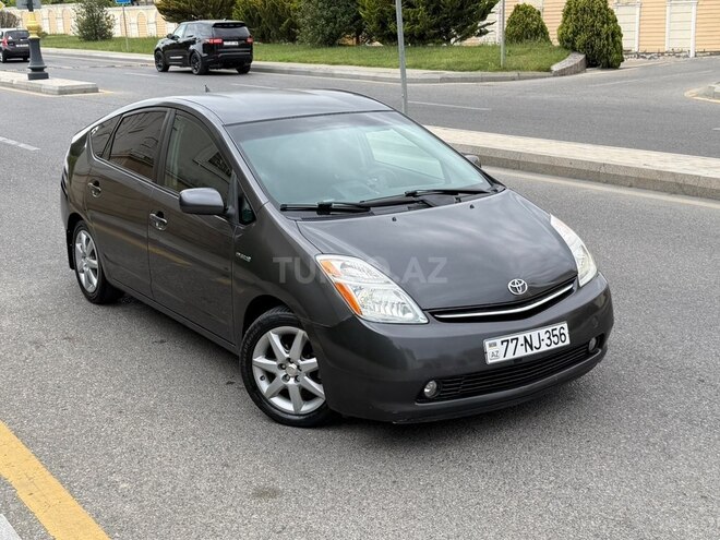 Toyota Prius-9
