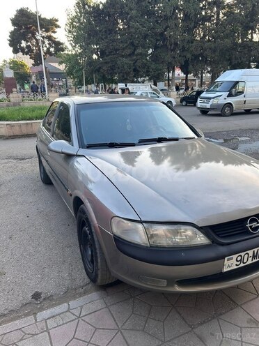 Opel Vectra-2