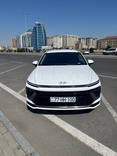Hyundai Sonata-1