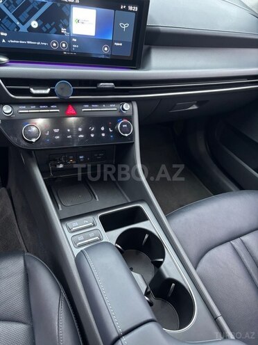 Hyundai Sonata-13