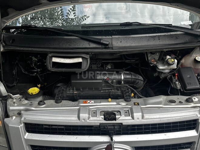 Ford Transit-9