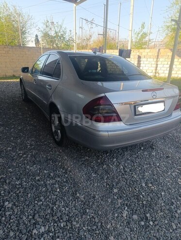 Mercedes E 220-3