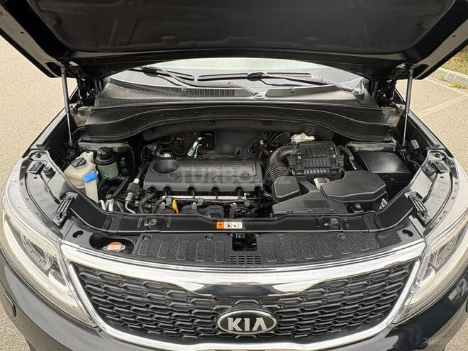 Kia Sorento-8