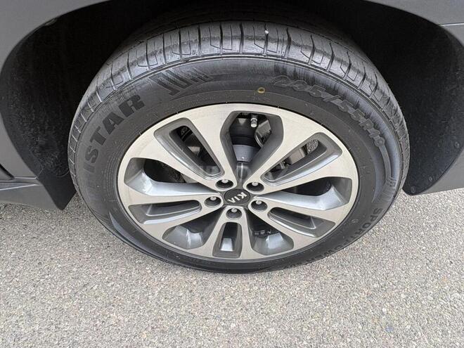 Kia Sorento-9