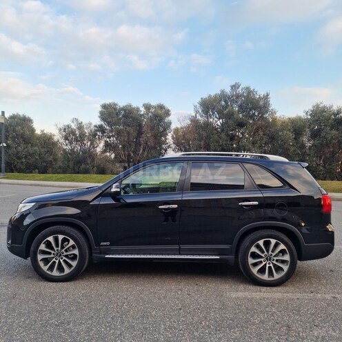 Kia Sorento-16