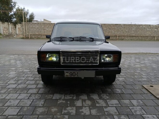 LADA (VAZ) 2107-1