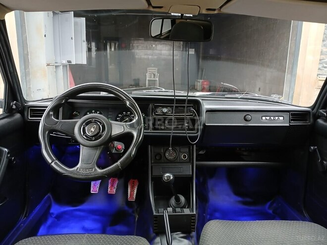 LADA (VAZ) 2107-4