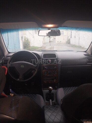 Opel Astra-10
