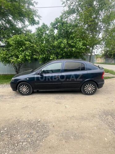 Opel Astra-2