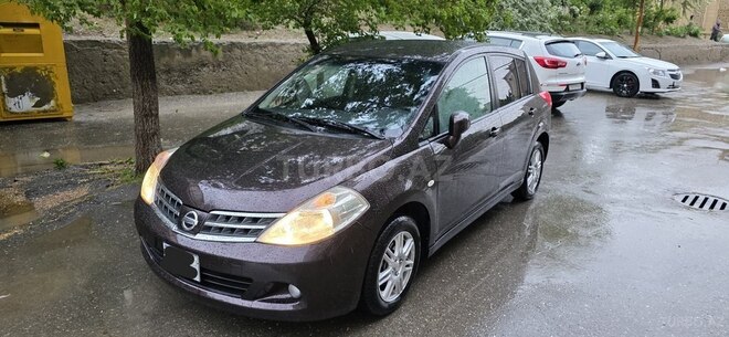 Nissan Tiida-2