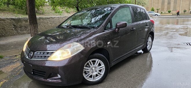 Nissan Tiida-3