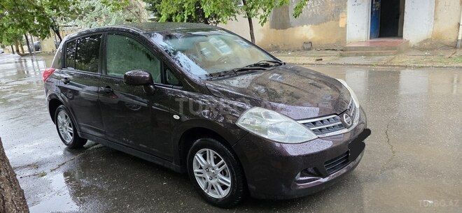 Nissan Tiida-7