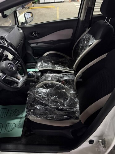 Nissan Note-8