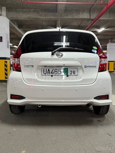 Nissan Note-2