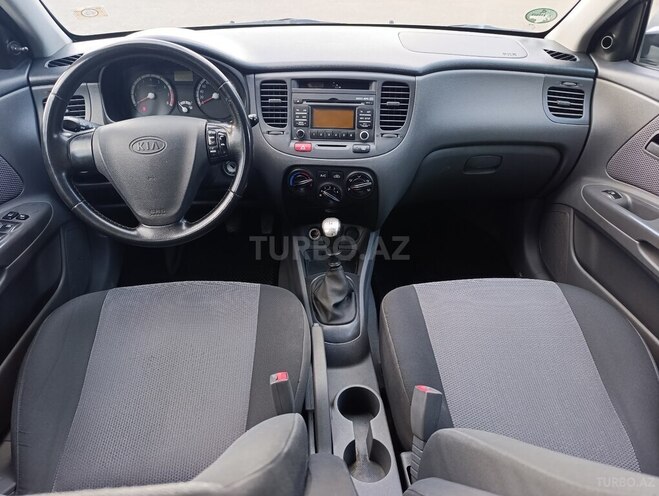 Kia Rio-15
