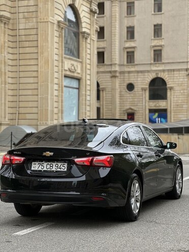 Chevrolet Malibu-8